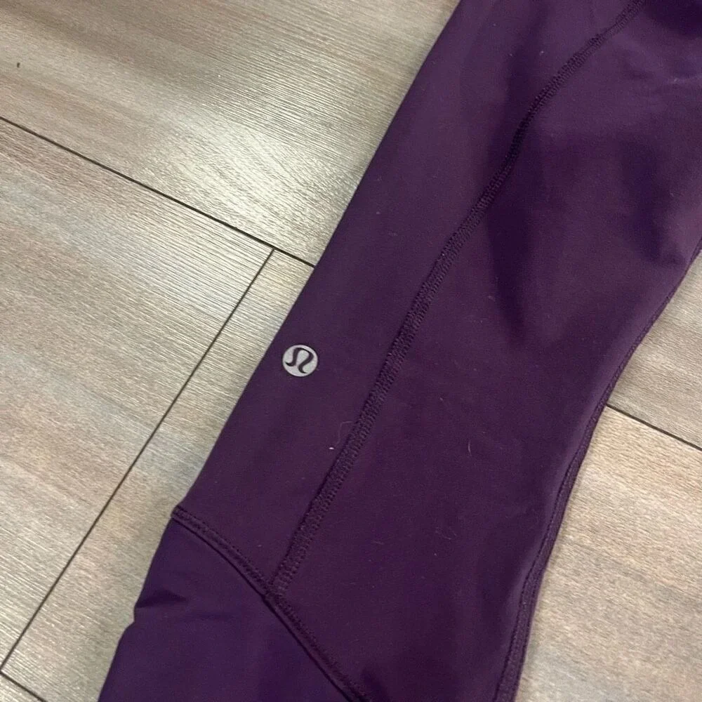 Lululemon‎ Purple Athletic Workout Cropped Leggings Women 4
